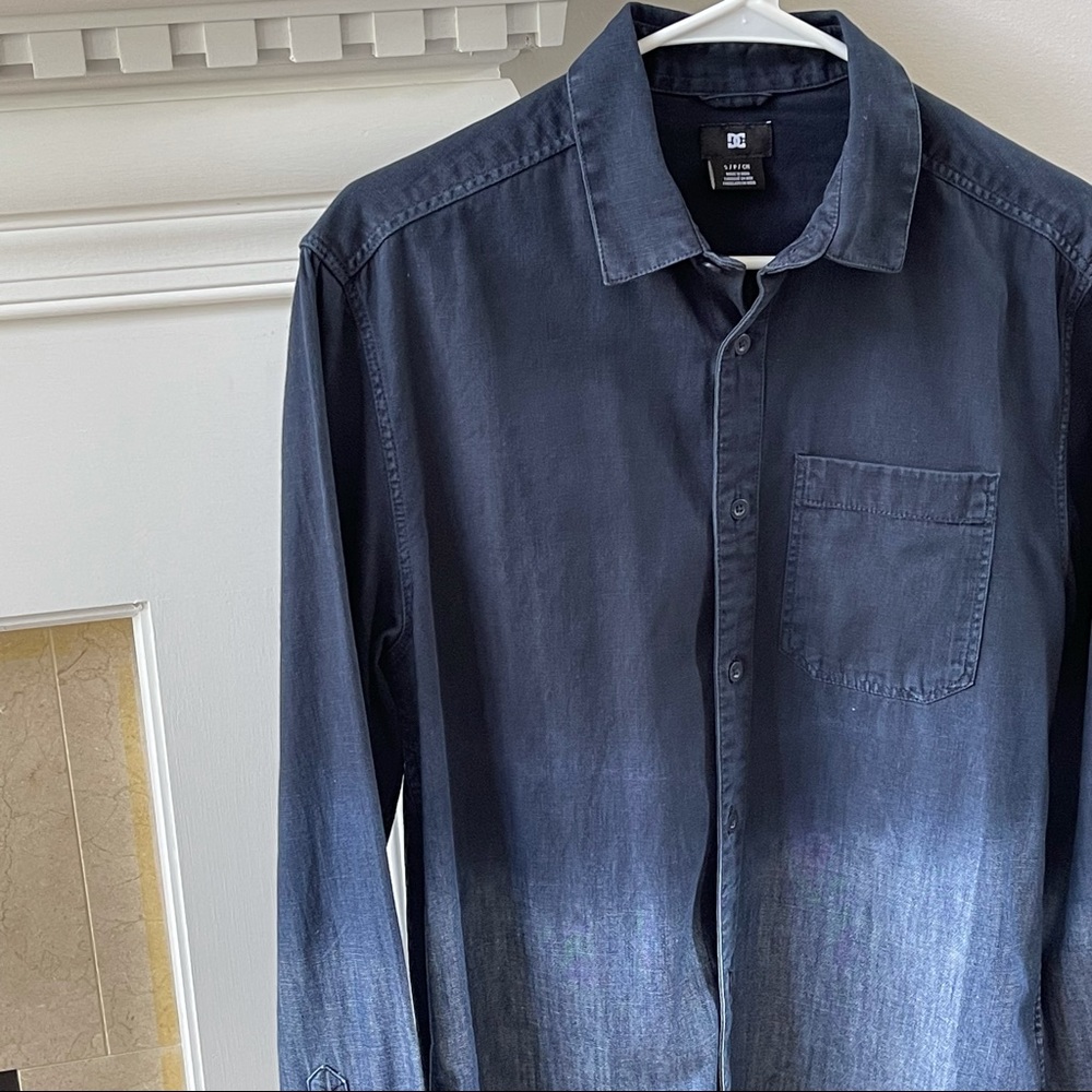 NEW!🔥HP♥️QuickSilver 100% cotton blue gradient jean shirt sz S